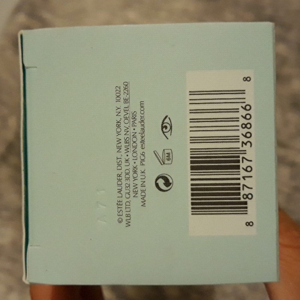 Estee Lauder Resilience Tri-Peptide Eye Cream for All Skin Types - Picture 11 of 14